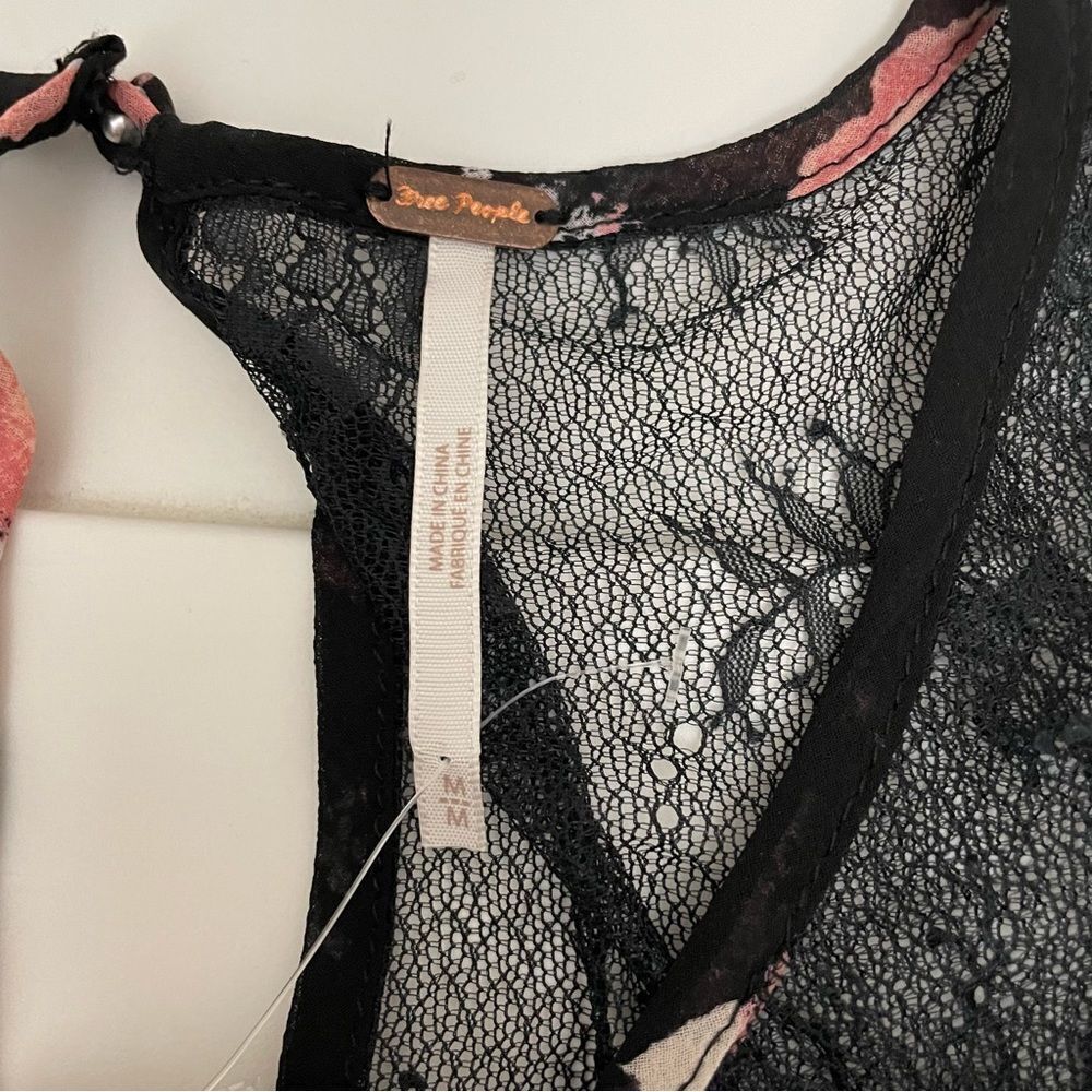 FREE PEOPLE Daphne Blouse Midnight Combo, Lace Smocked Longsleeve sz medium New! - Picture 8 of 9